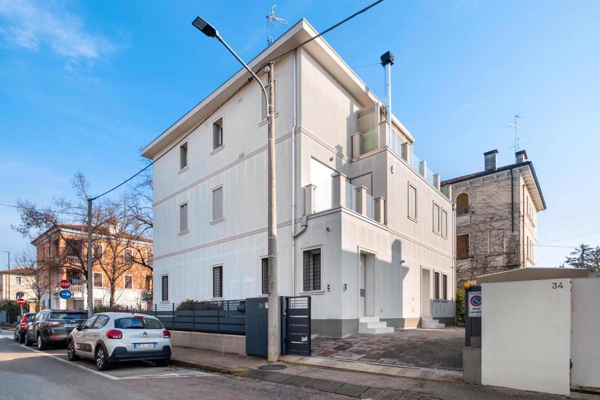 Civico 36 A Due Passi Dal Centro - Casa Guido Apartment Виченца Екстериор снимка